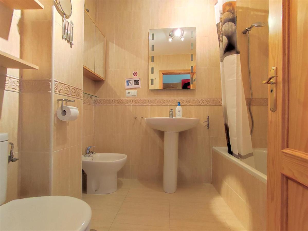 Lovely 2 Bedroom Apartment With Sea View, Frigiliana Esterno foto